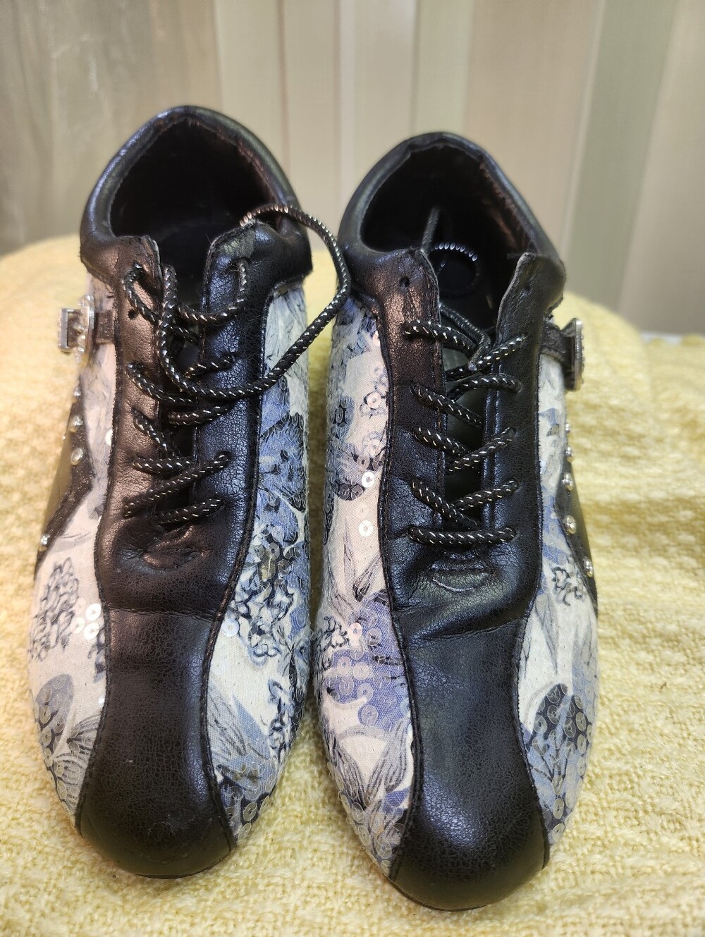 Black and White Floral Lace-Up Women's Sneakers